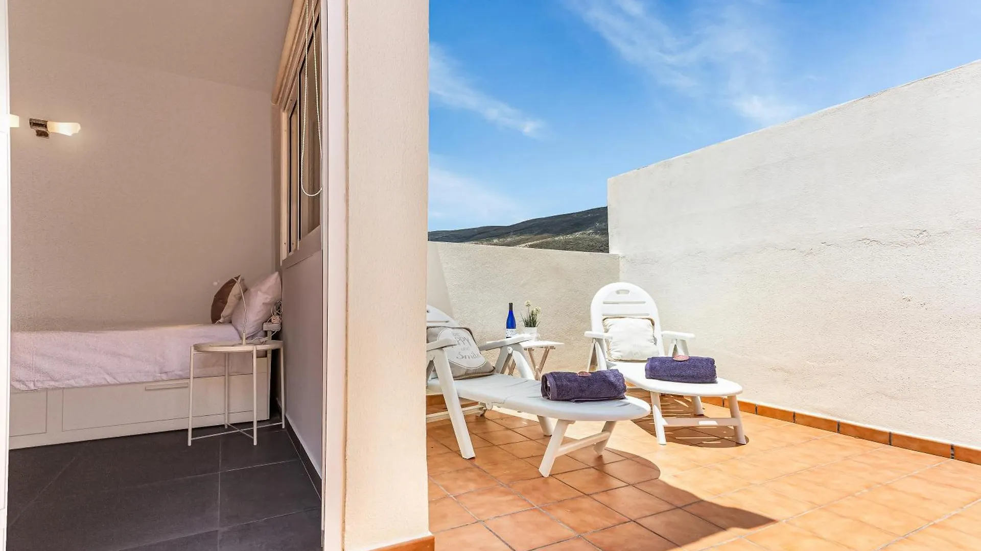 Roof Terrace, Pool Near Beach Guimar Apartment